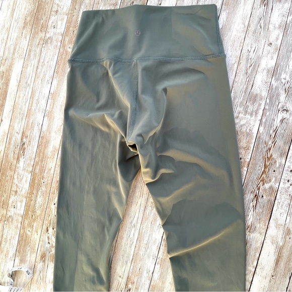 Lululemon Wunder High Rise Crop 21” Luxtreme Green W6 - Picture 2 of 11